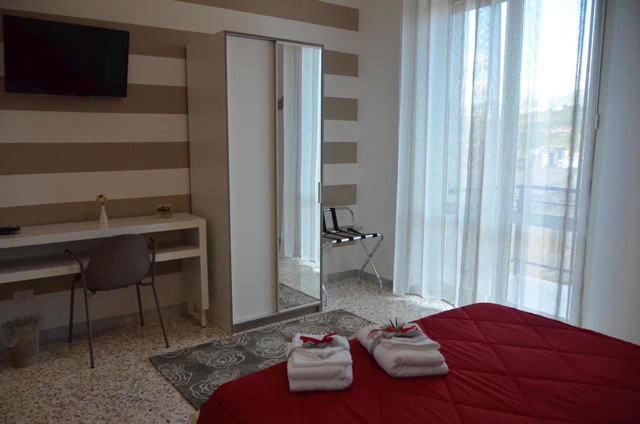 Le Sculture B&B Cosenza Exterior photo